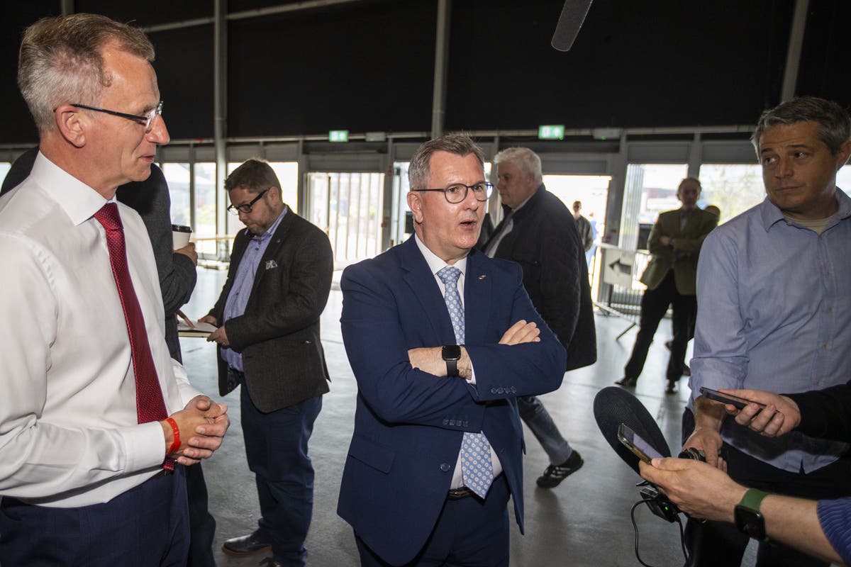 Donaldson: DUP doing &lsquo;extremely well&rsquo; despite success of Sinn Fein