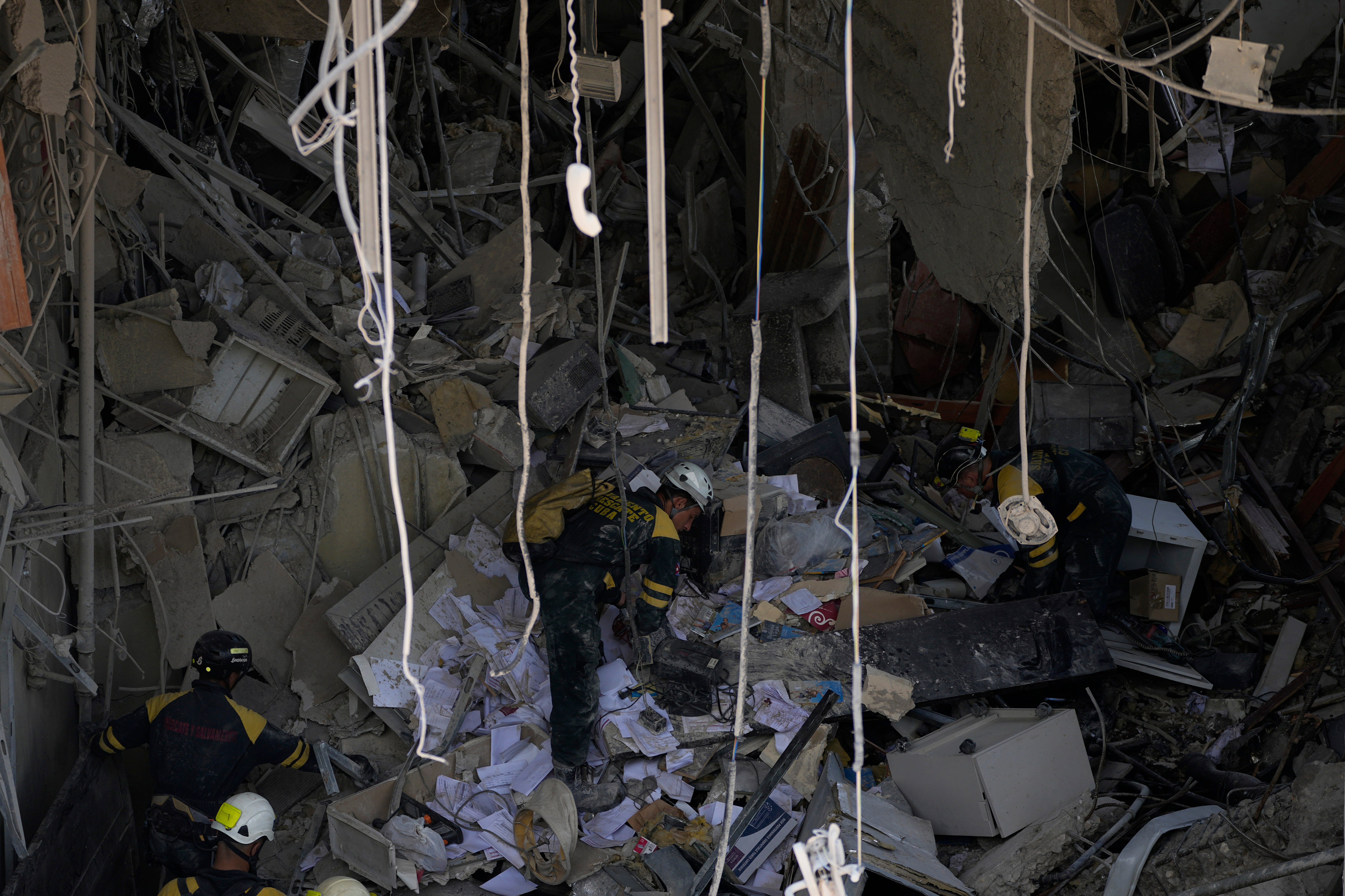 APTOPIX Cuba Hotel Explosion