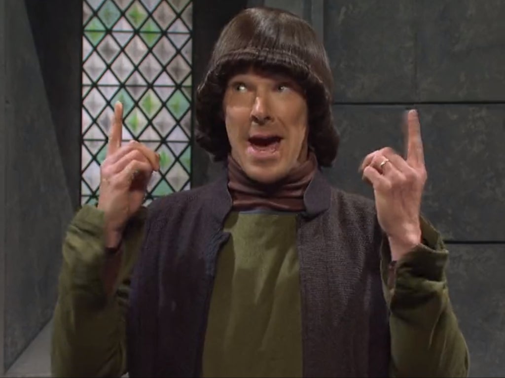 Benedict Cumberbatch takes on Roe v Wade and Depp v Heard in SNL sketch