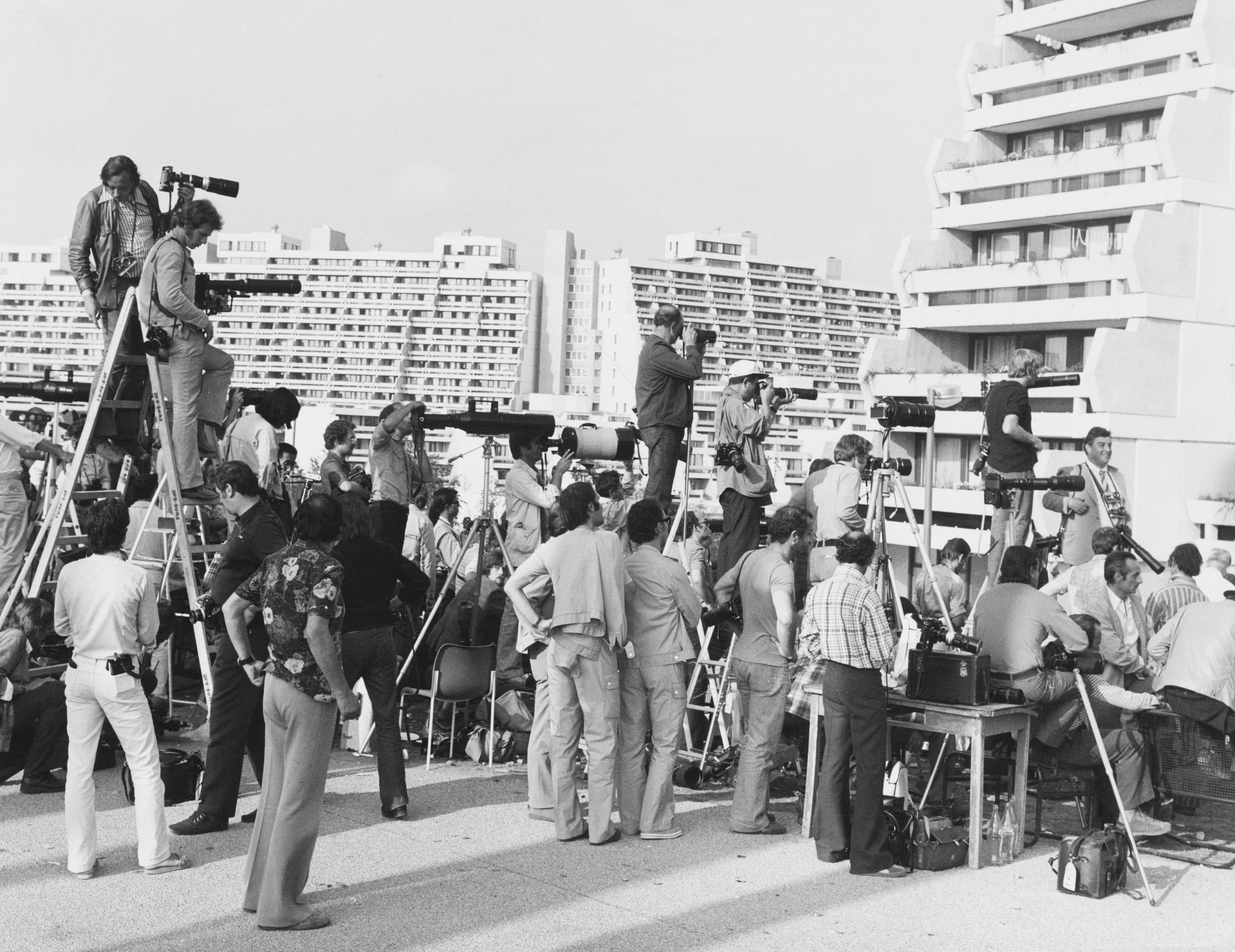 Photographers leave the stadia and the sport and focus their cameras on the Israelis