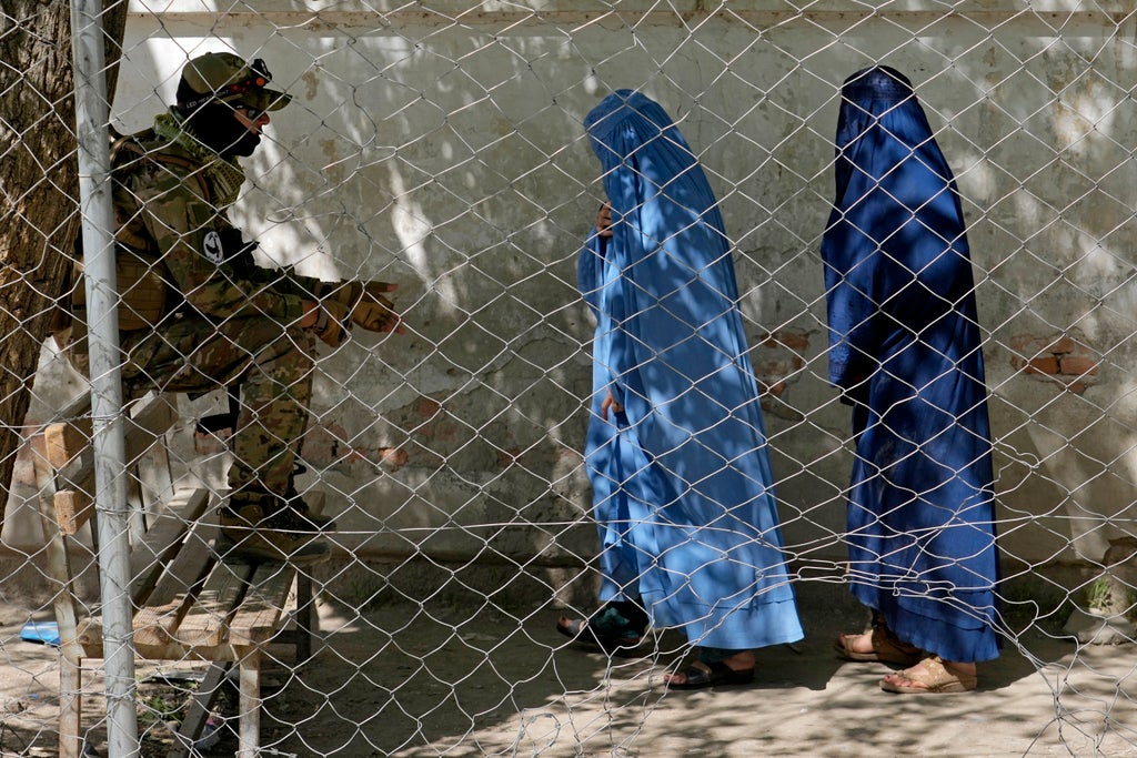 Norway slams Afghan Taliban edict demanding women cover up