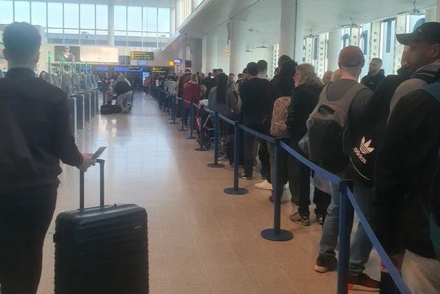 <p>Manchester Airport queues on 9 May</p>