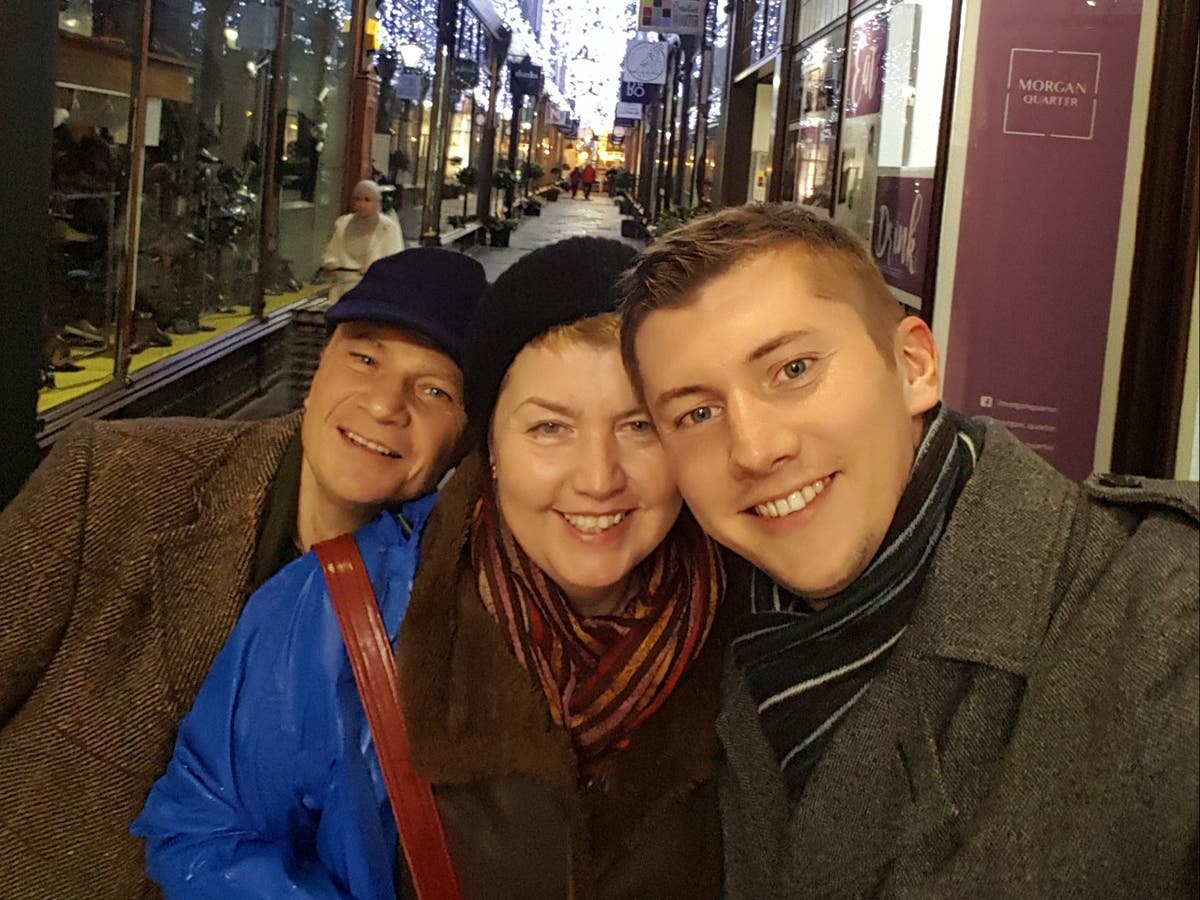 Sick Ukrainian woman unable to join son in UK despite having a visa