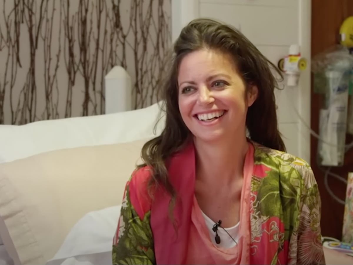 The warning signs of bowel cancer you should never ignore following Adele Roberts&rsquo; diagnosis at 42 (OLD)