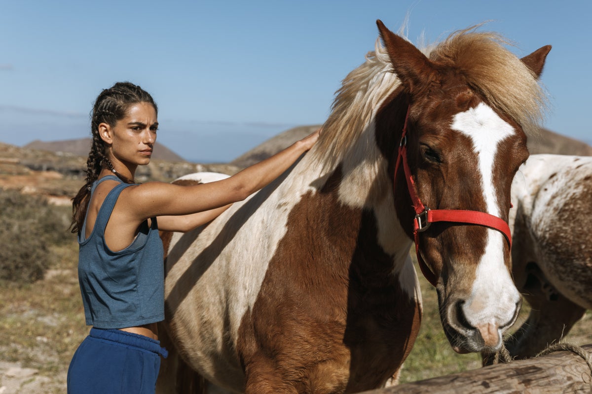 Bienvenidos A Edén Netflix - Support Campaign