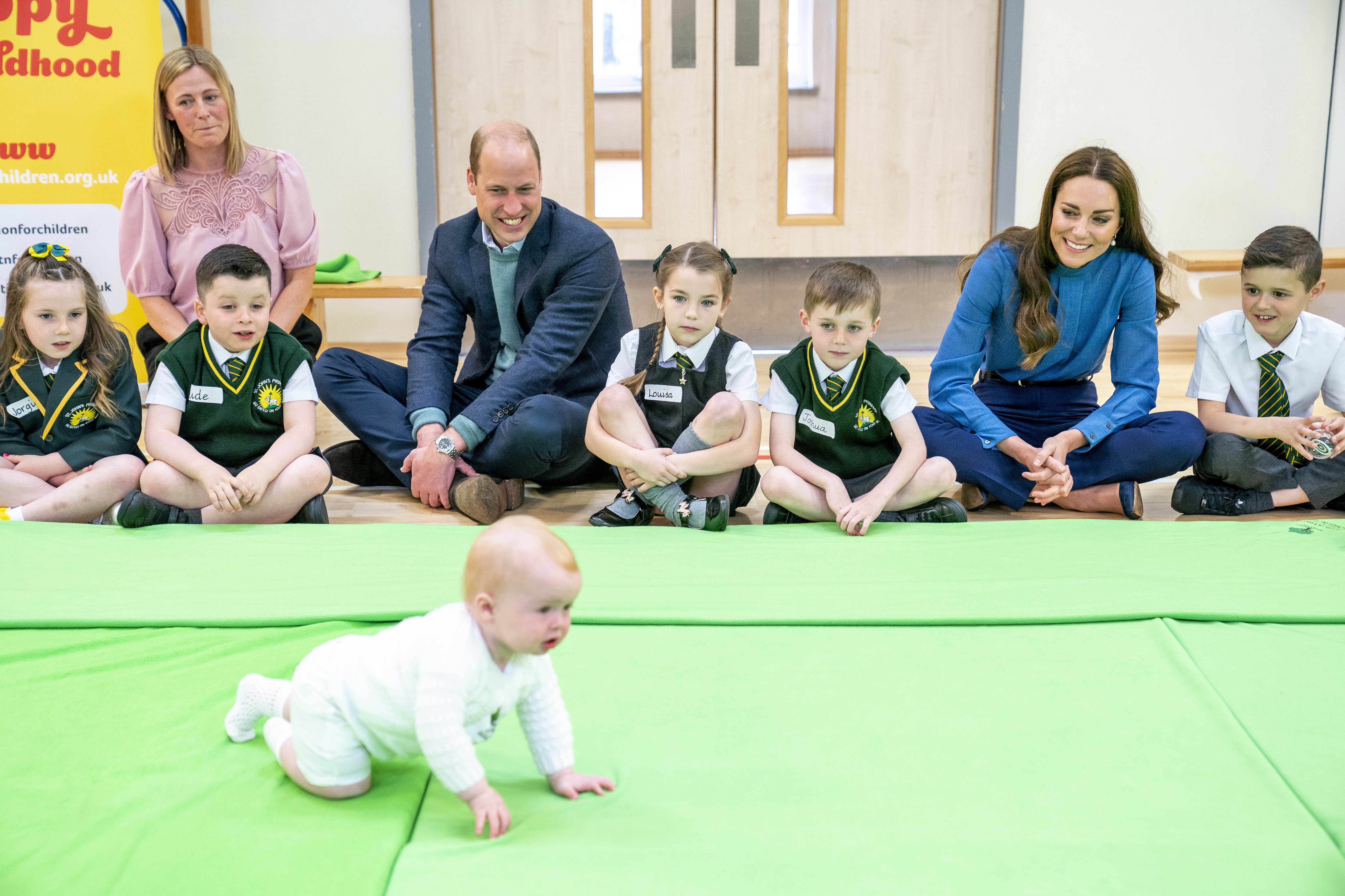 William and Kate during a visit to St John’s Primary School to partake in a Roots of Empathy session (Jane Barlow/PA)