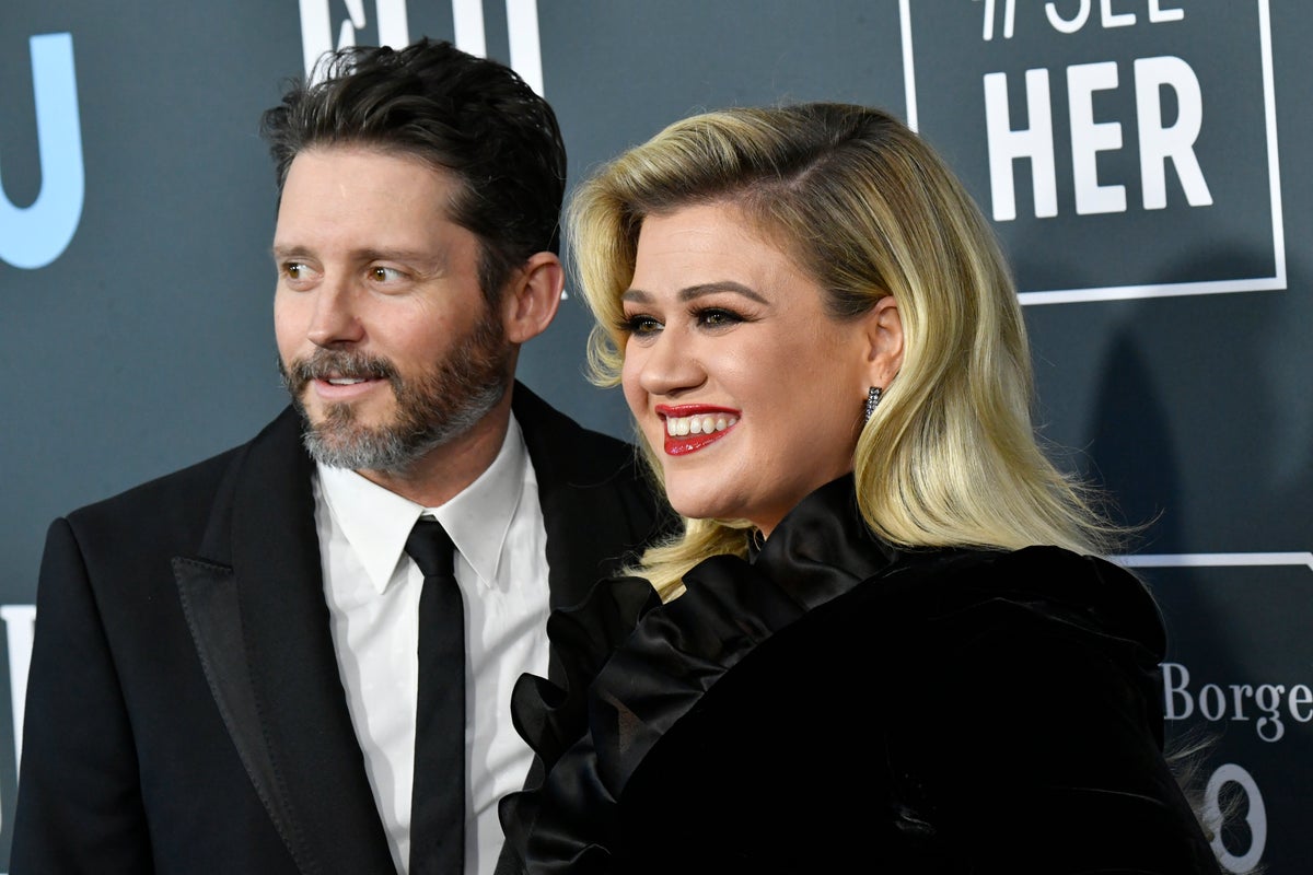 Kelly Clarkson’s ex-husband dies of cancer