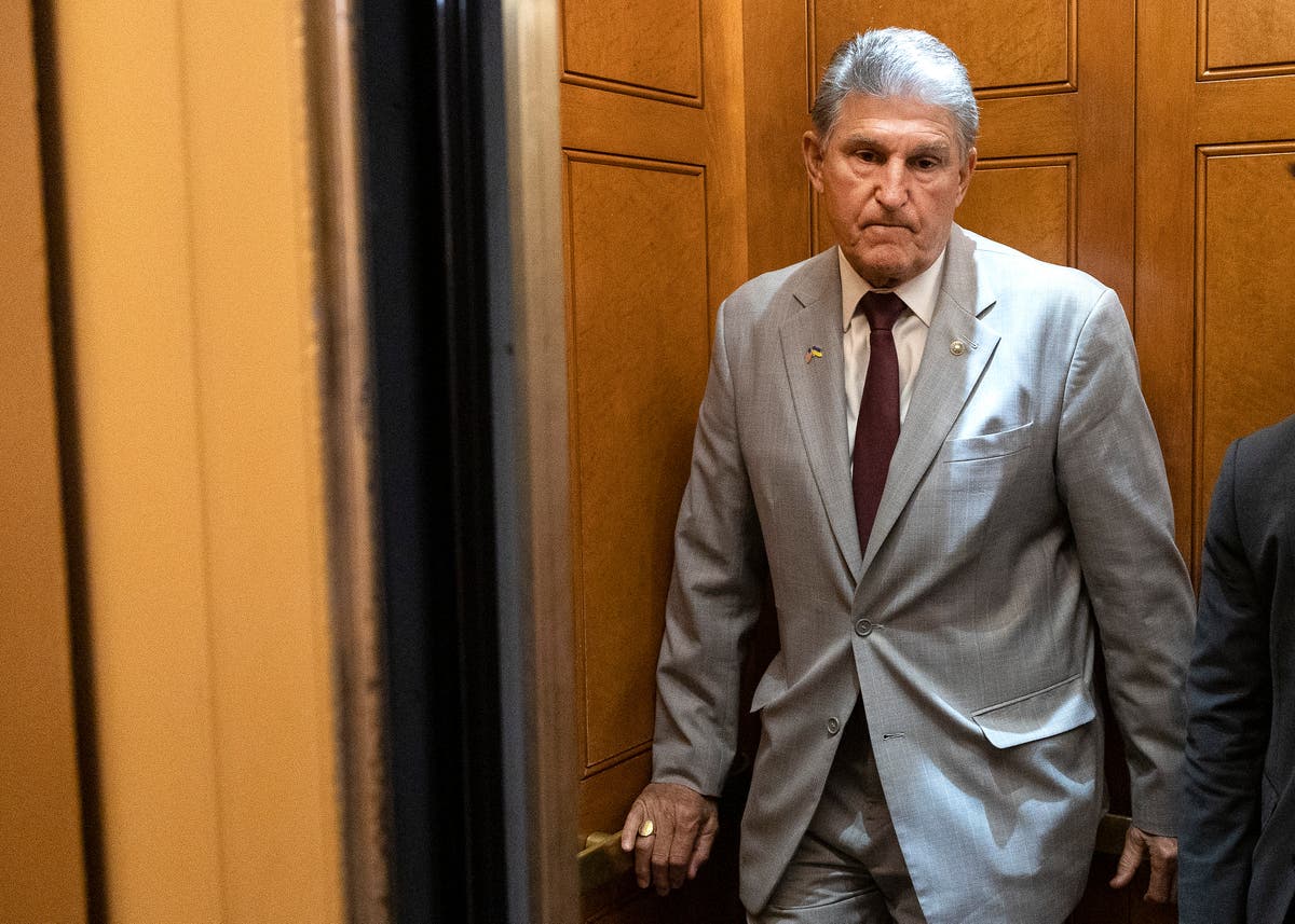 Joe Manchin guts last-ditch climate and tax bill as midterms loom