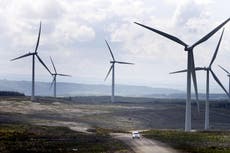 PM pushes idea of cutting energy bills for people living near onshore wind farms