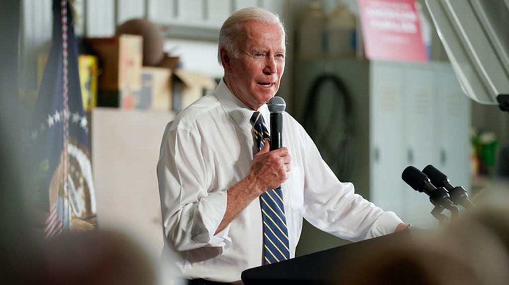 Watch live as Biden attends Chicago Electrical Workers convention