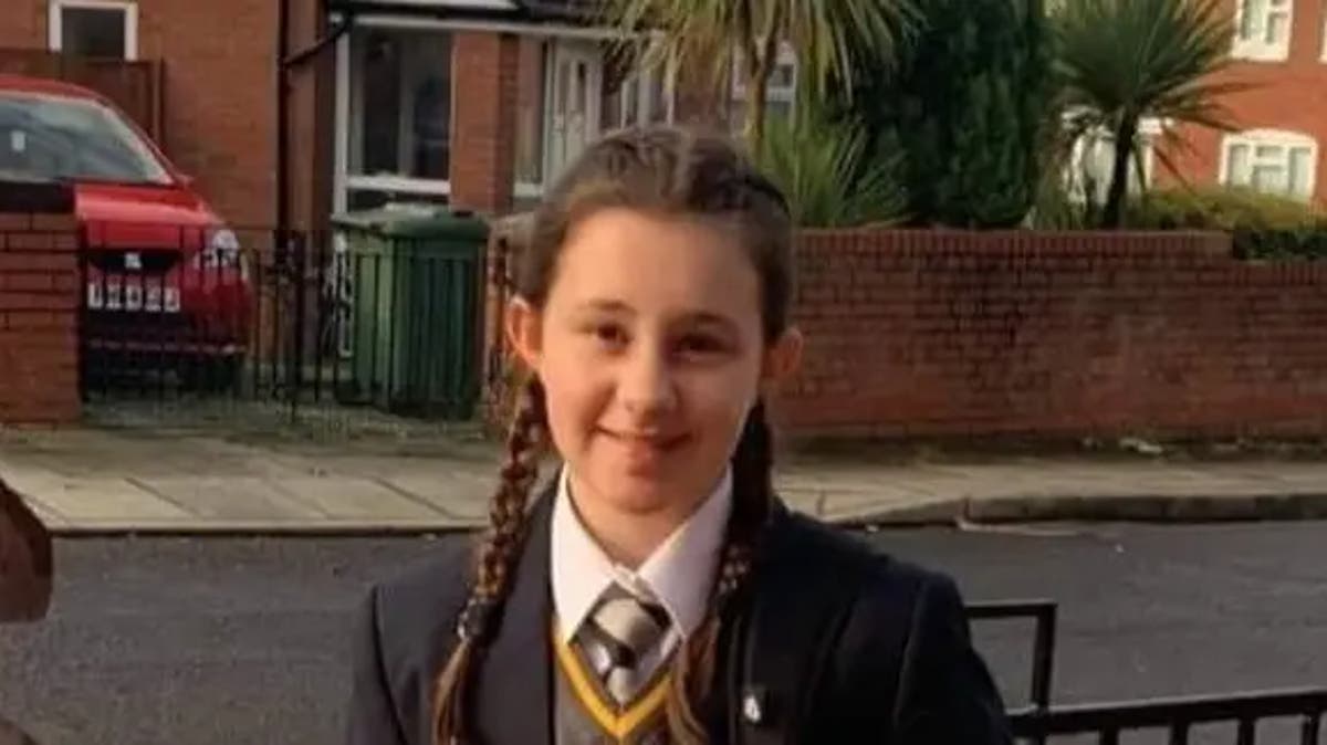 Schoolgirl said she could &lsquo;batter&rsquo; teenage boy before fatal stabbing