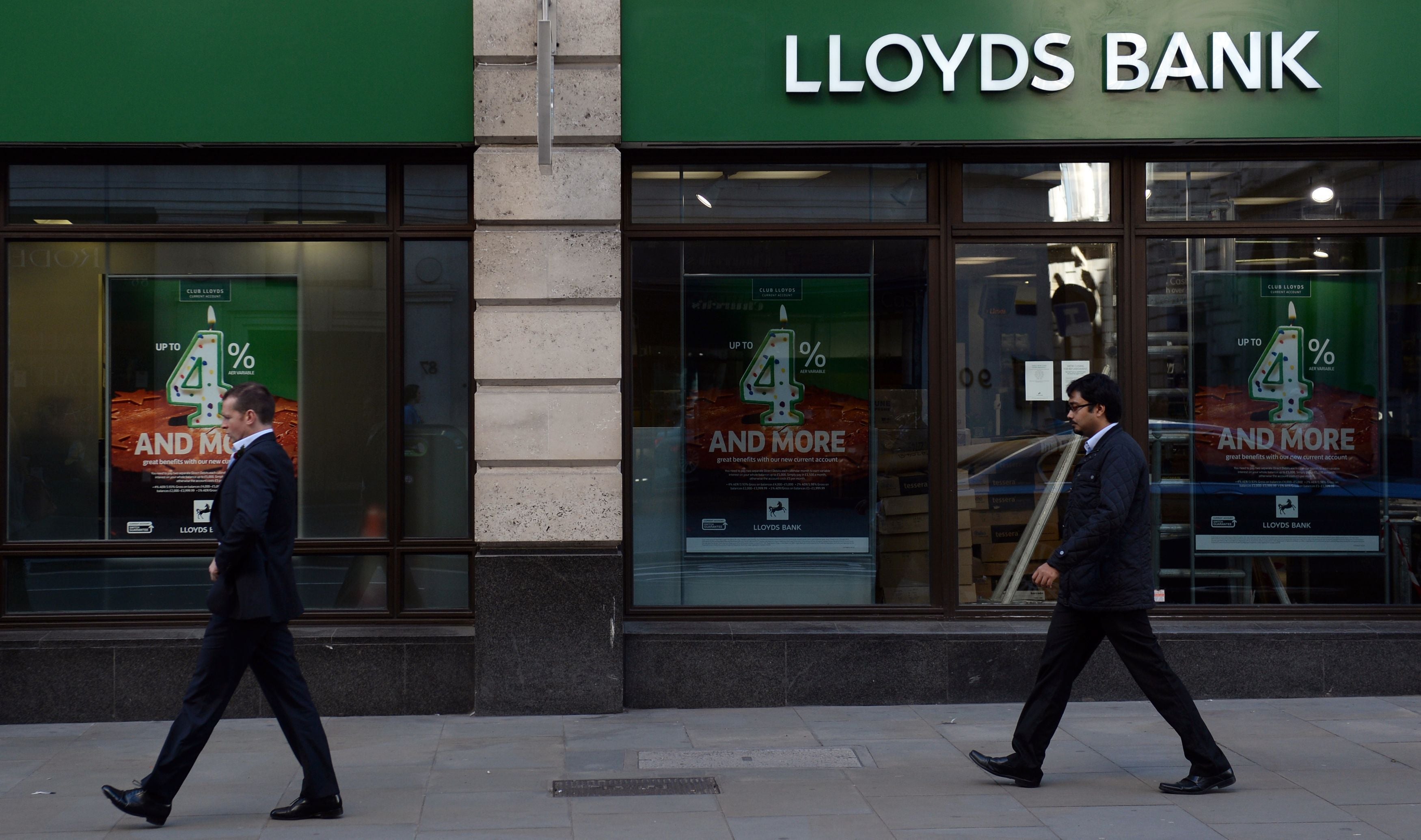 Lloyds say it will no longer finance fossil fuel projects