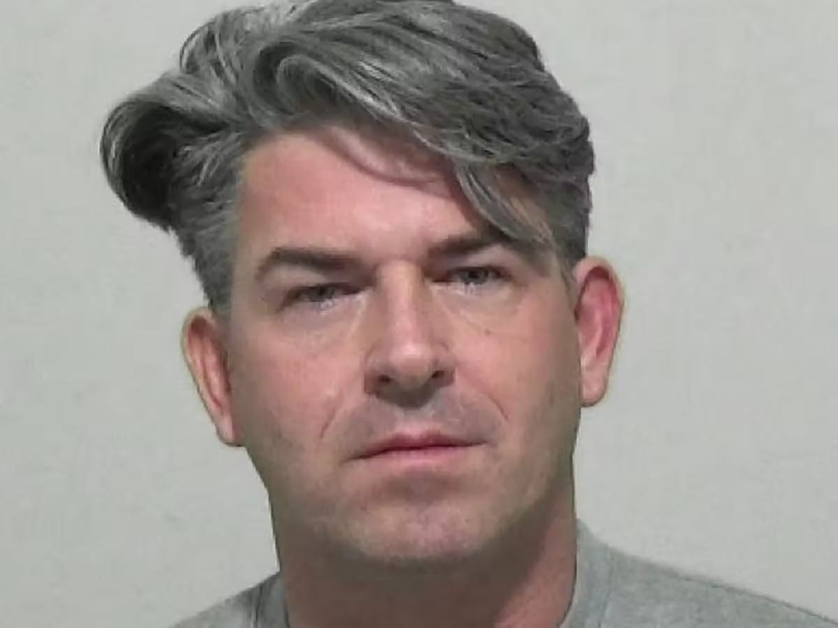 Former Gogglebox star Andrew Bennett jailed for sexually assaulting teenage boy Former Gogglebox star Andrew Bennett jailed for sexually assaulting teenage boy