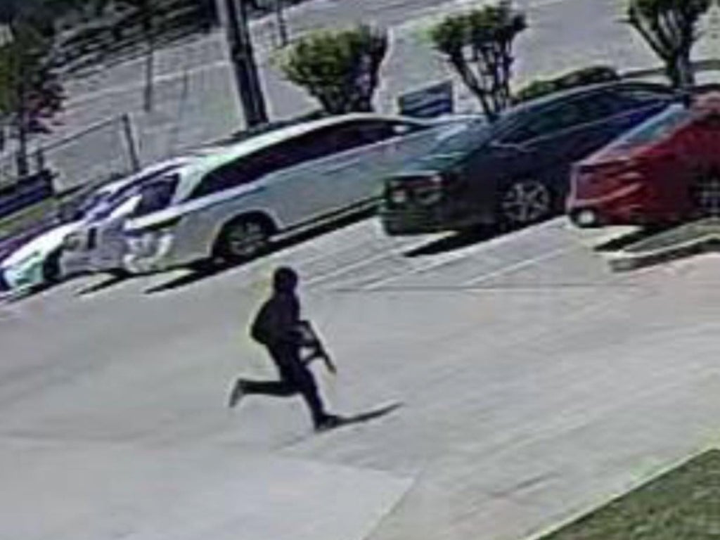 Manhunt underway for gunman accused of shooting Korean women at hair salon in Texas