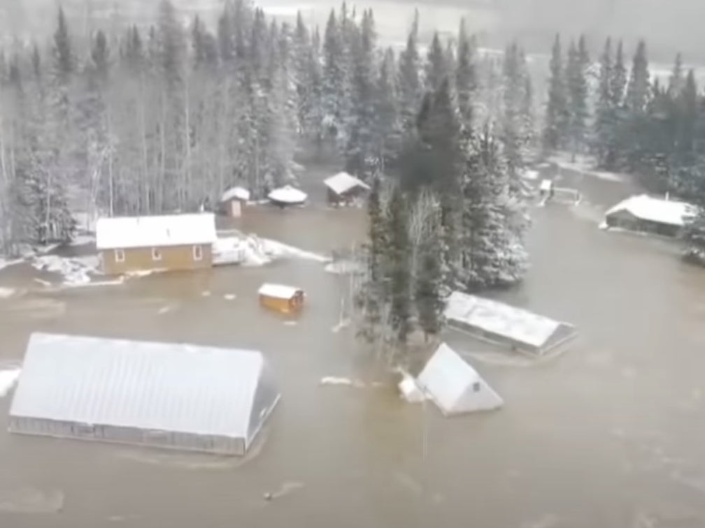 Homes in Hay River, Northwest Territories, are under water due to massive flooding. All 4,000 residents were ordered to evacuate as the flood waters reached the town’s downtown area.