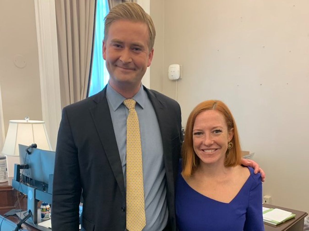 fox-news-reporter-peter-doocy-posts-selfie-with-jen-psaki-following-their-repeated-clashes-end-of-an-era-the-independent