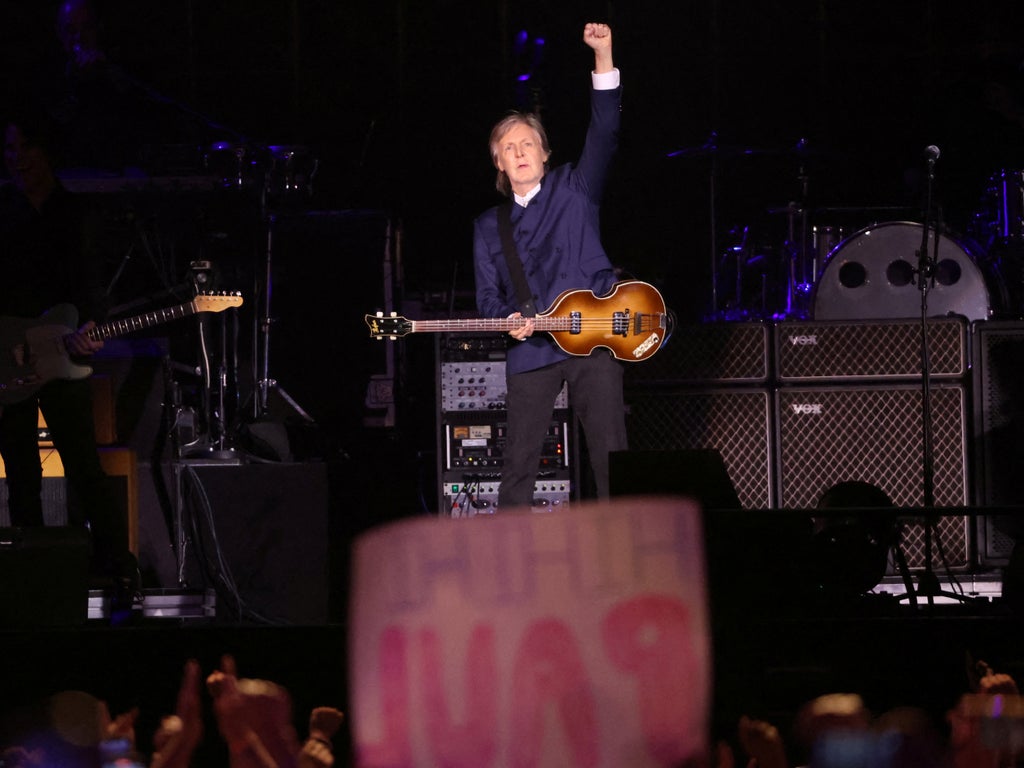 Paul McCartney review, Los Angeles:  Proof he was the coolest Beatle all along