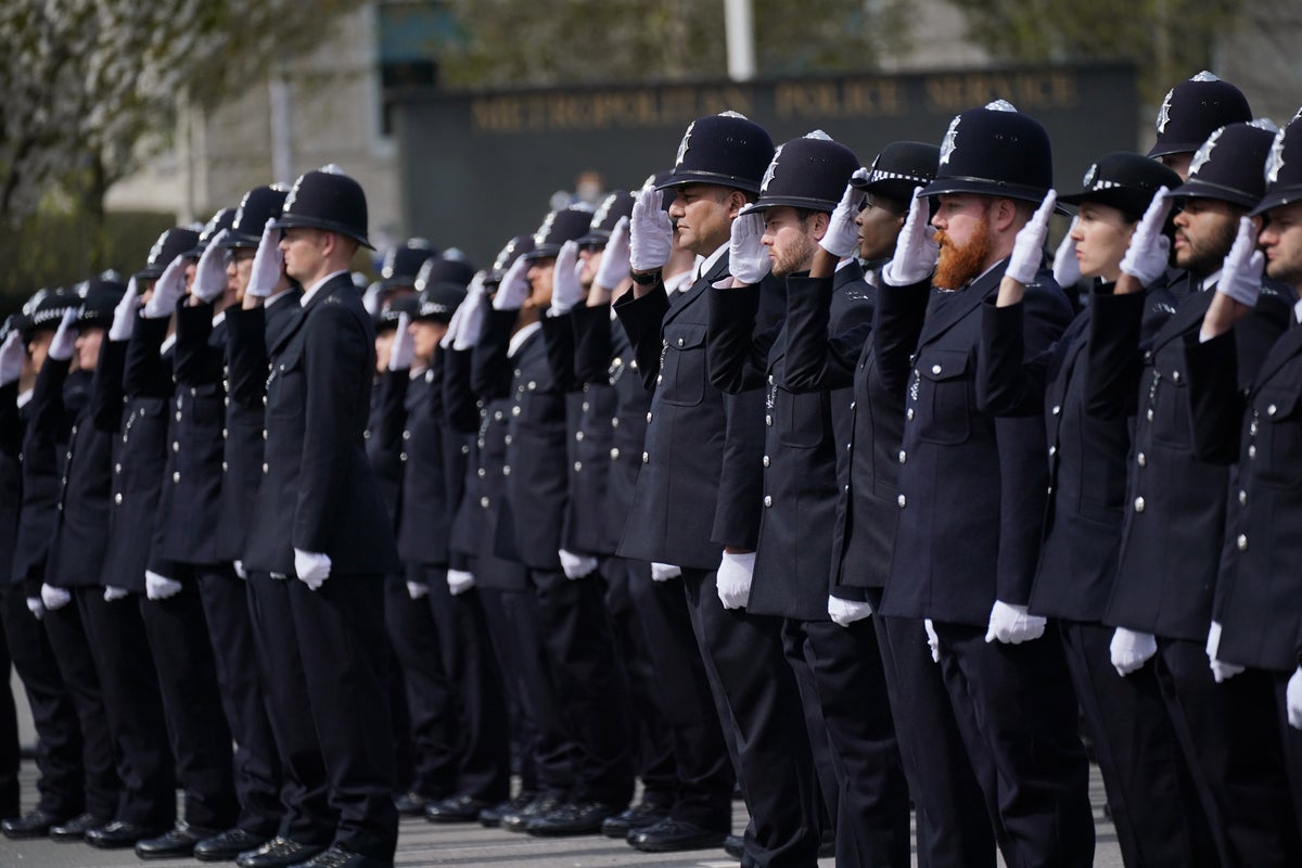 Met Police accused of ‘undermining’ other police forces with £5000 transfer bonuses for officers