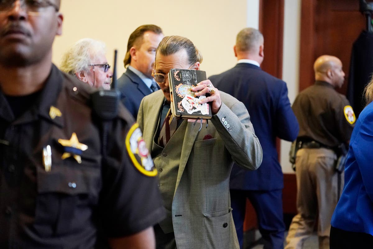 Johnny Depp fulfilling promise that Amber Heard &lsquo;will never see his eyes again&rsquo;