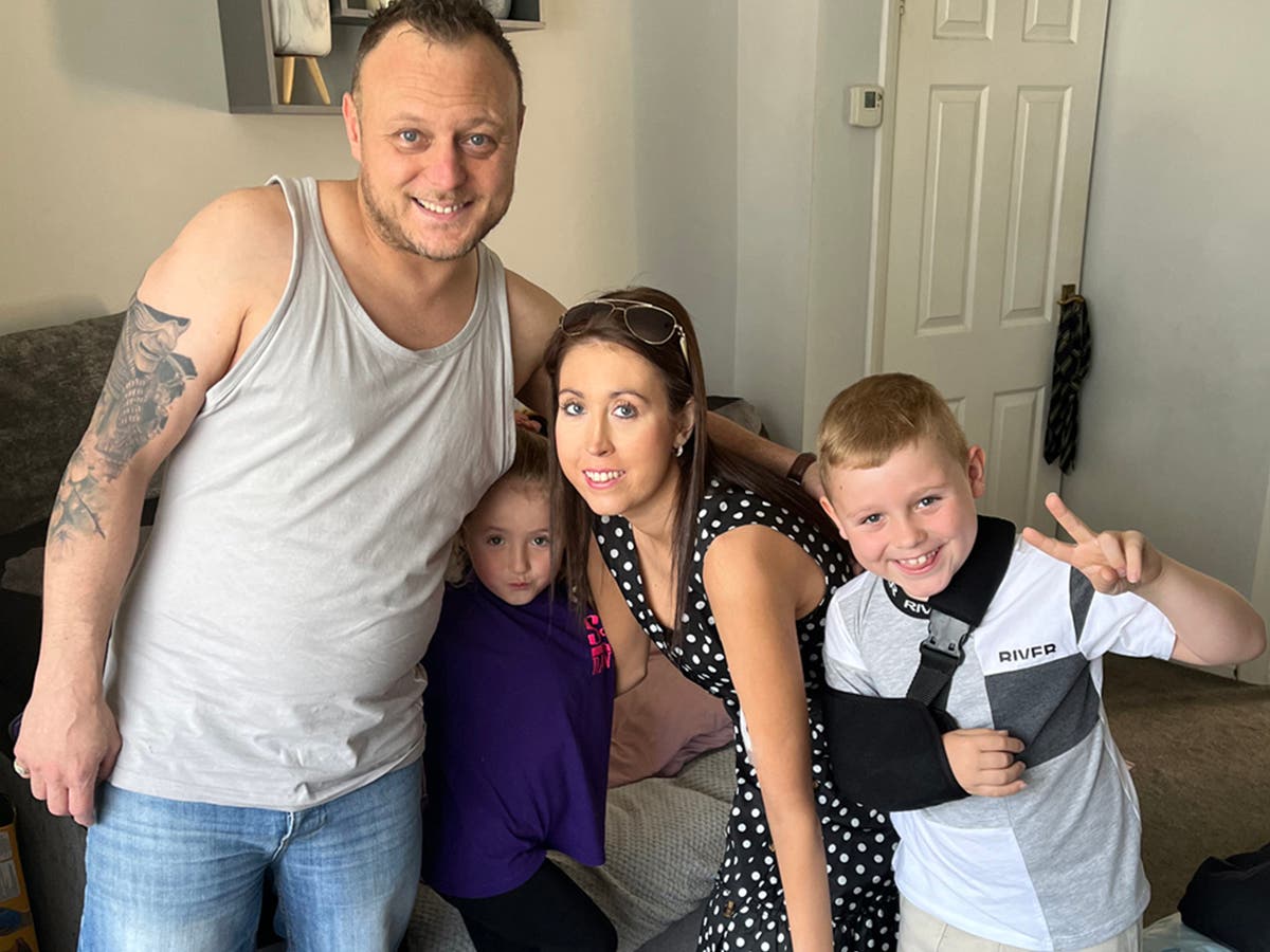 Mother with &lsquo;more than 100 tumours&rsquo; in her body reveals the everyday symptom that was a sign of stage 4 cancer