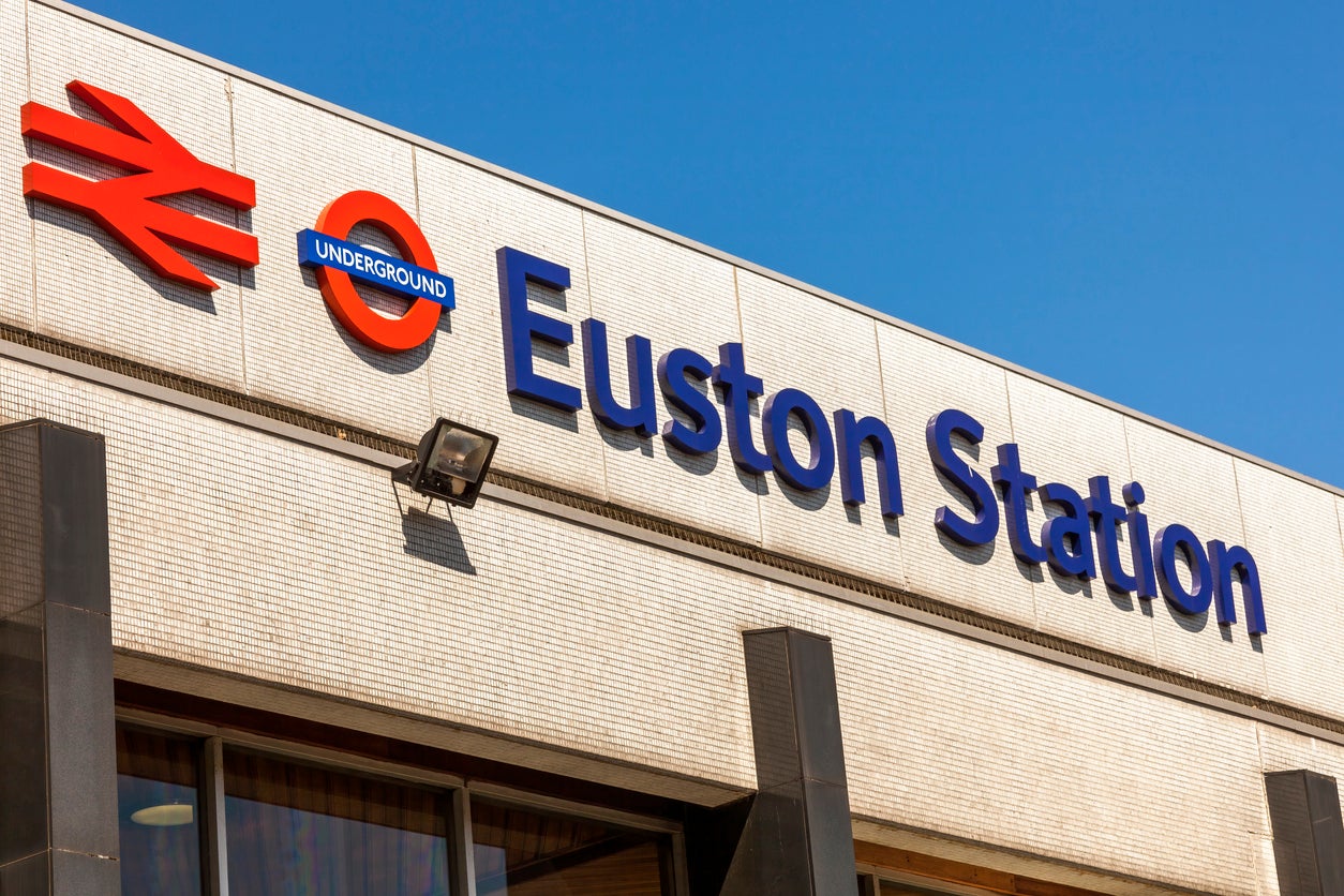 Staff at Euston station have threatened to walk out over bullying allegations