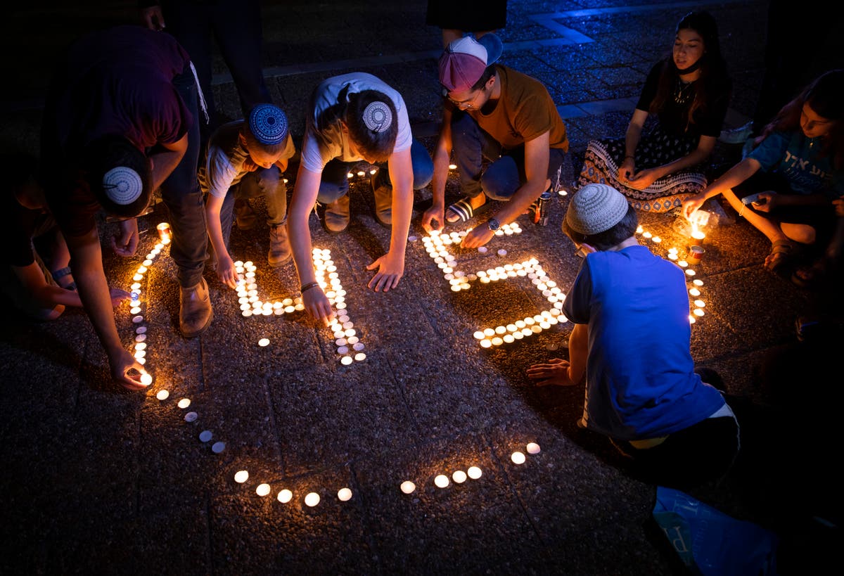 A year after disaster, thousands flock to Israeli holy site | The ...