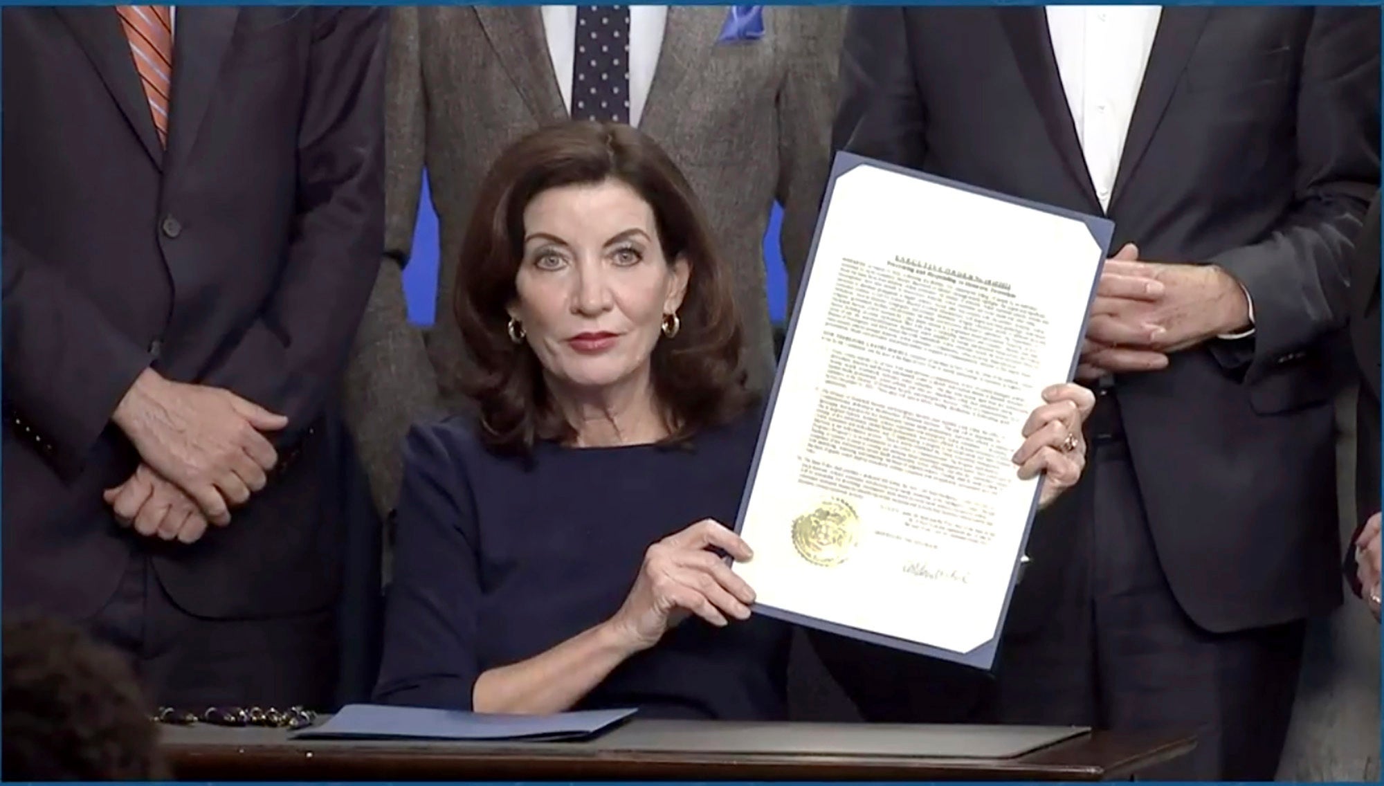 Buffalo Supermarket Shooting-Guns