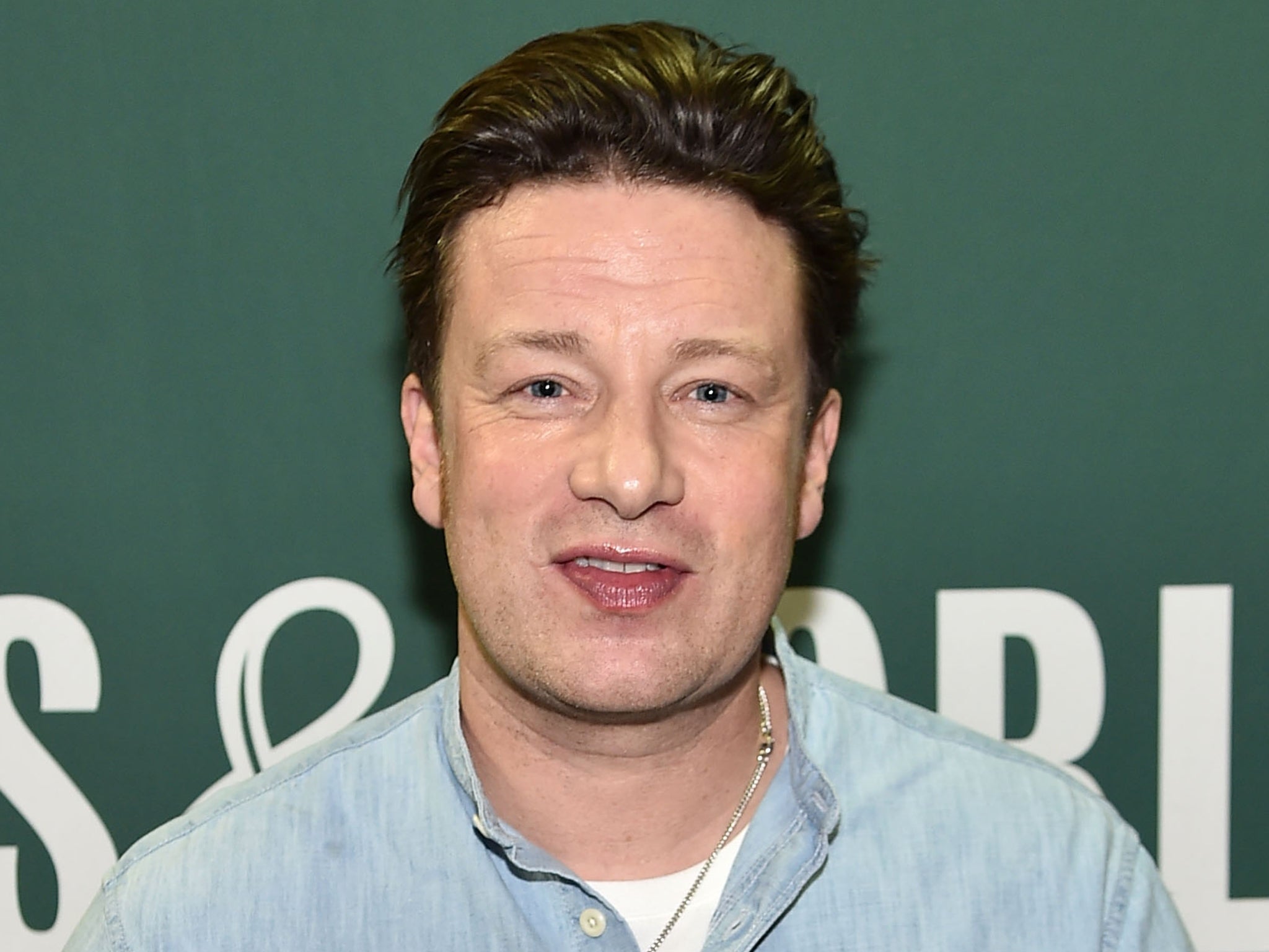 Jamie Oliver’s home features in his Channel 5 series ‘5 Ingredient Meals’