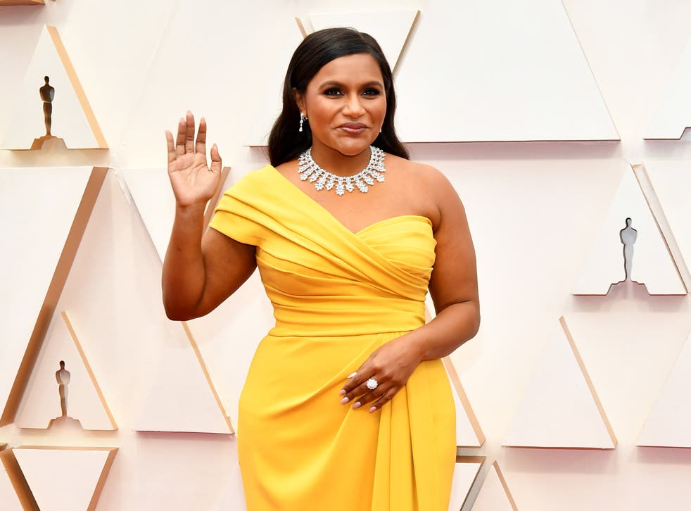 <p>Mindy Kaling sparks backlash with tweet about negative flying experience</p>