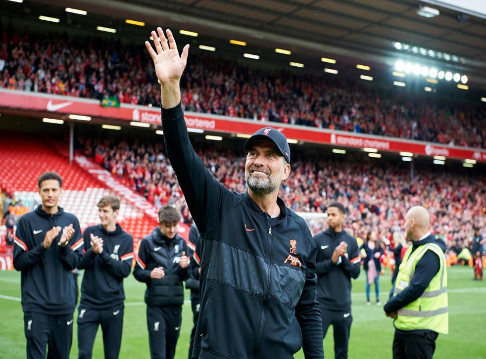 <p>Klopp shows his appreciation to the fans after the match against Wolves on Sunday</p>