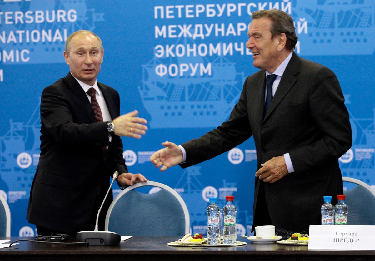 Die russischen Beziehungen haben die Position des ehemaligen deutschen Führers Schröder getrennt