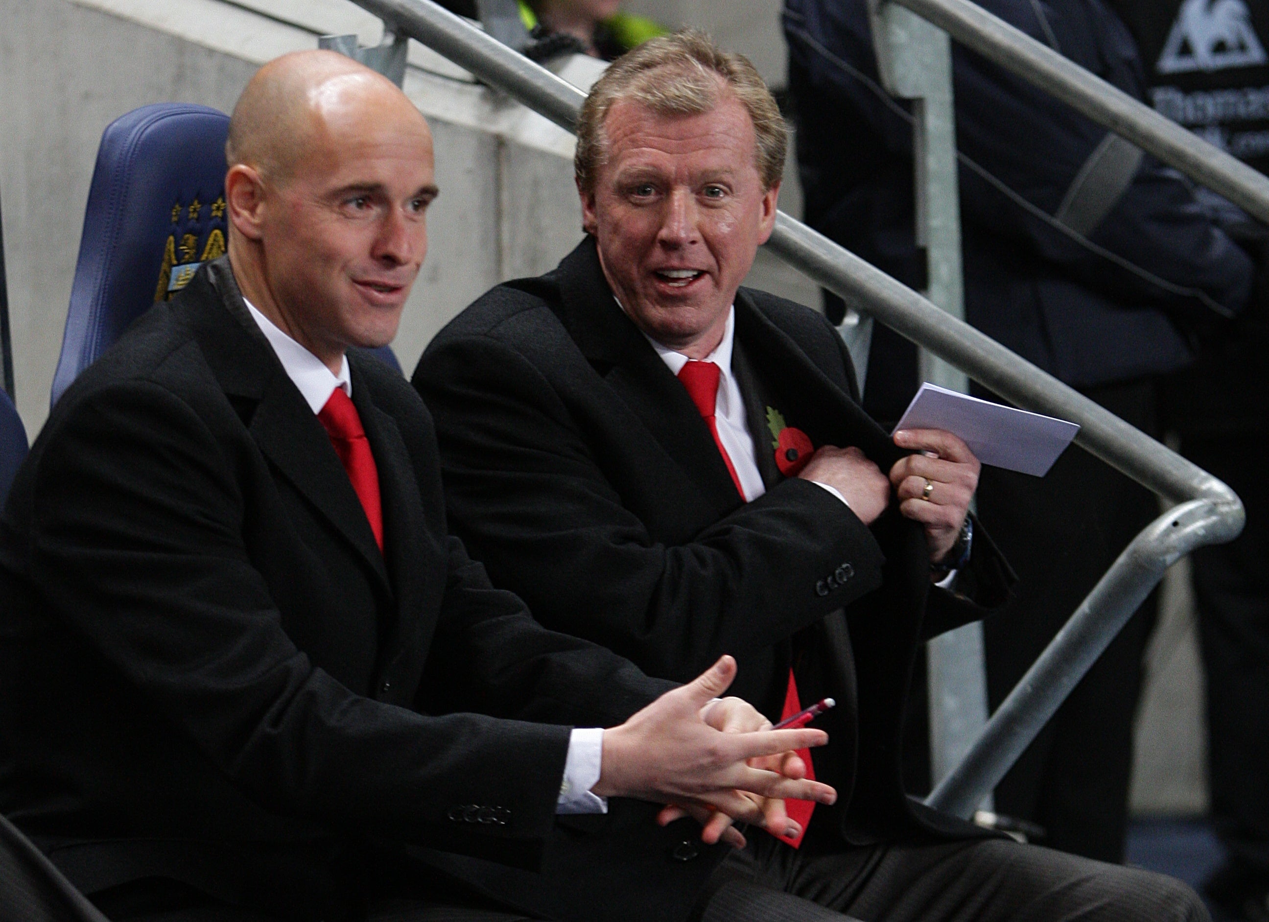 Steve McClaren (right) and Erik Ten Hag (left) previously worked together at Twente (Martin Rickett/PA).