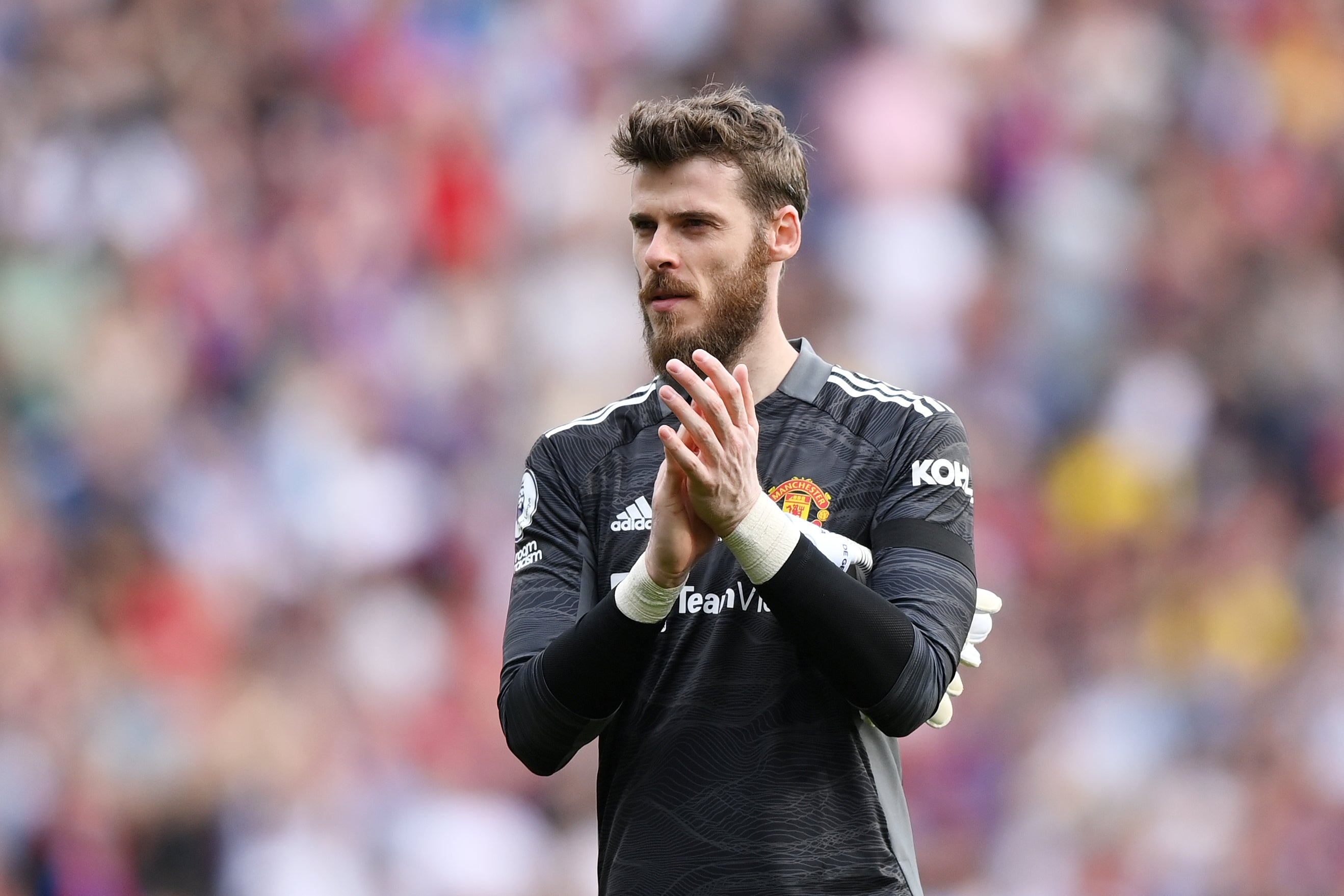 David de Gea has urged any teammates who aren’t committed to the club to leave