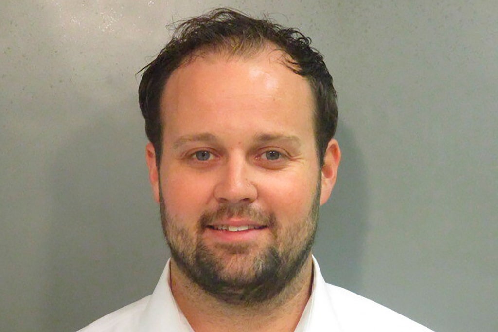 Ex-reality star Josh Duggar to be sentenced for child porn