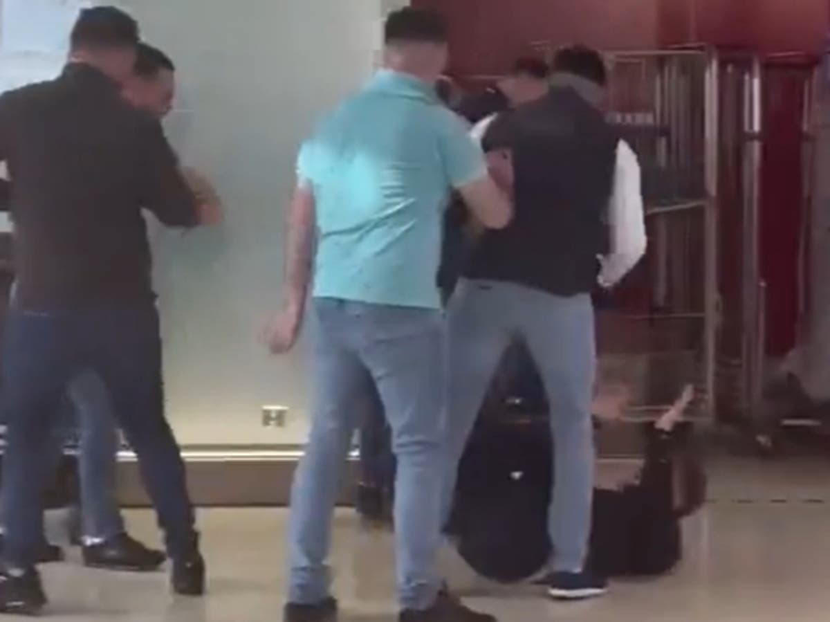 Violent brawl breaks out at Dublin airport