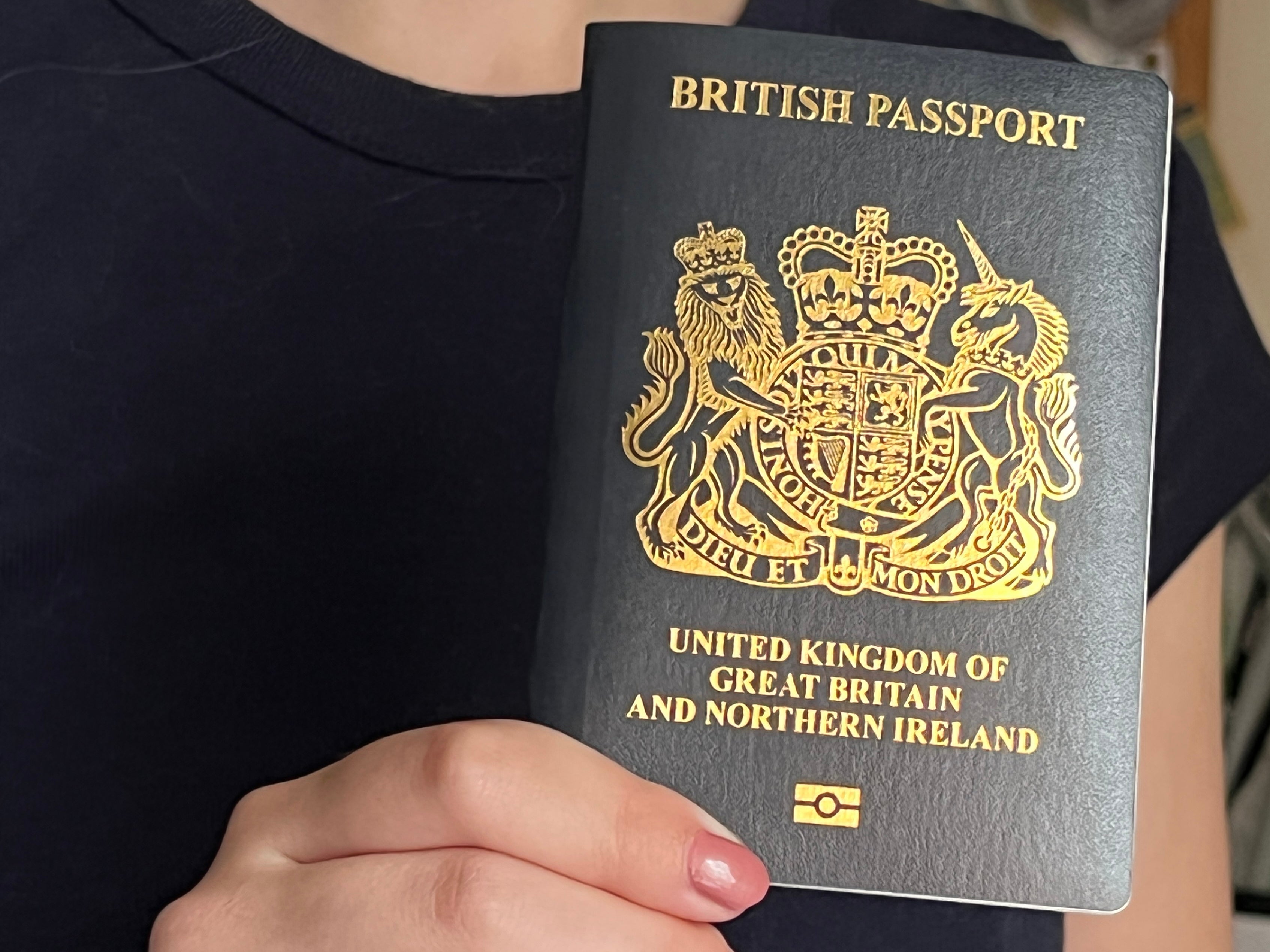 UK Passports 360 000 Brits Waited Longer Than 10 Weeks For A Passport 