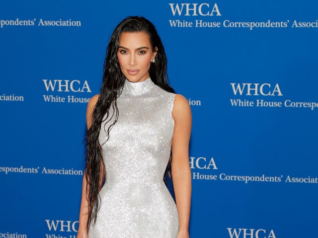 <p>Kardashian se una a una larga lista de celebridades que condenaron lo ocurrido en Uvalde, Texas </p>