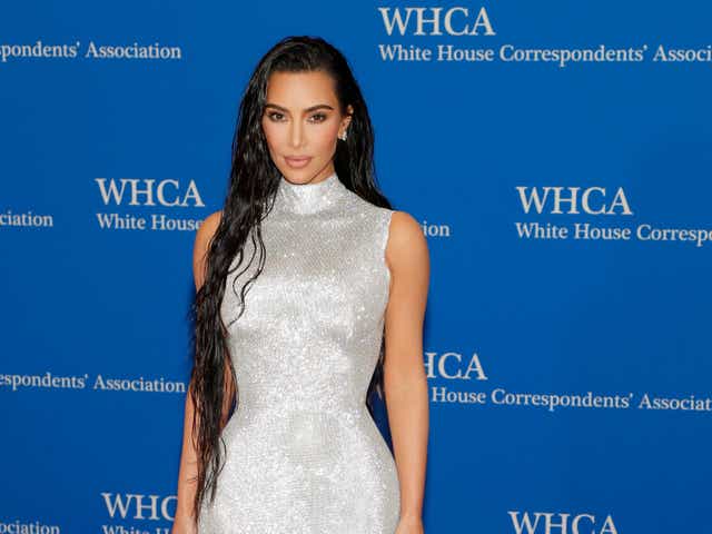 <p>Kardashian se una a una larga lista de celebridades que condenaron lo ocurrido en Uvalde, Texas </p>
