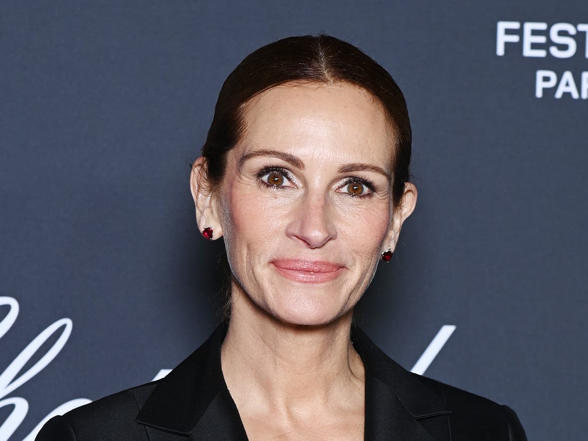 Julia Roberts says method acting looks ‘exhausting’