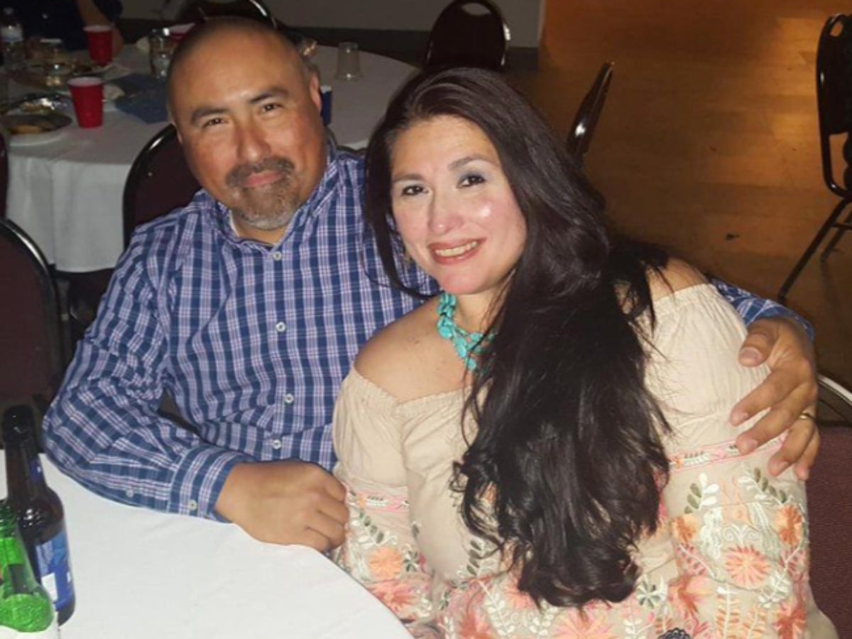 Teksas'ta vurularak öldürülen öğretmenin kocası iki gün sonra 'kederinden' öldü