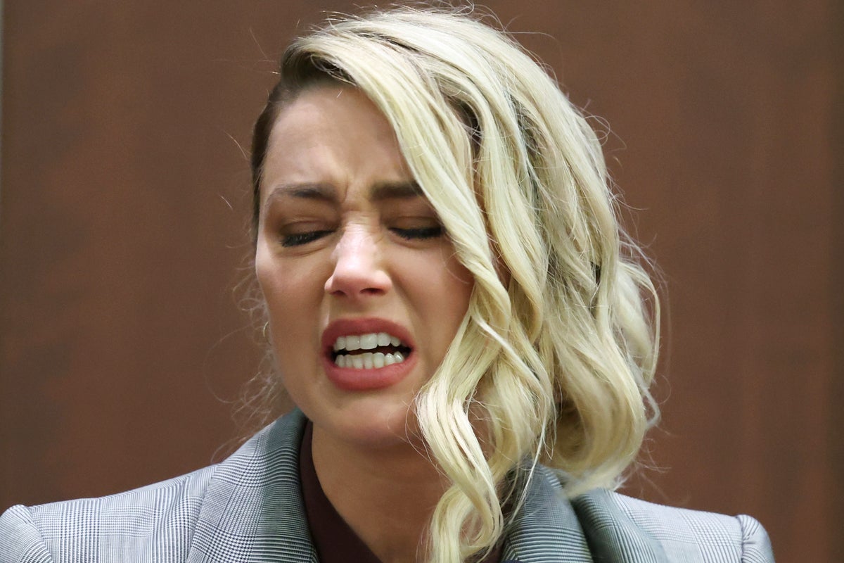 Johnny Depp duruşma jürisi, Amber Heard'ın 'buz gibi' ifadesinin 'timsah gözyaşları' olarak algılandığını söyledi