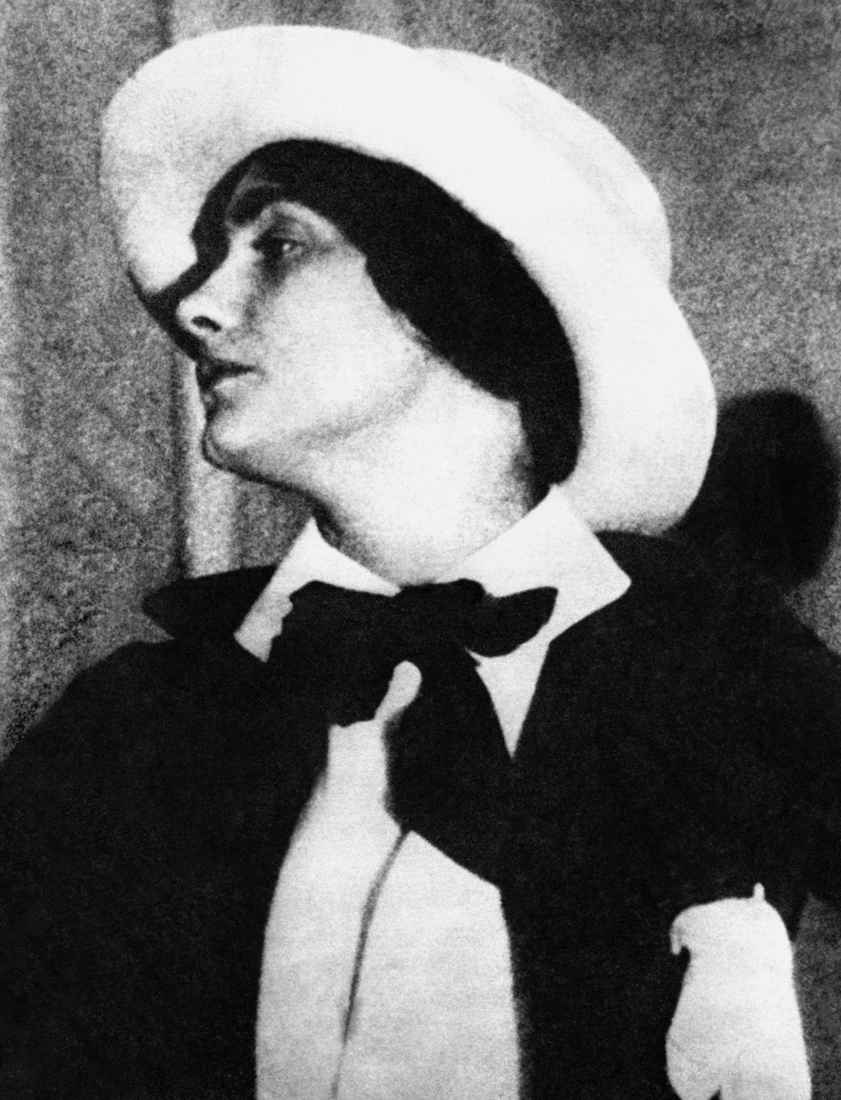 V&A to stage first UK exhibition on fashion designer Gabrielle ‘Coco’ Chanel