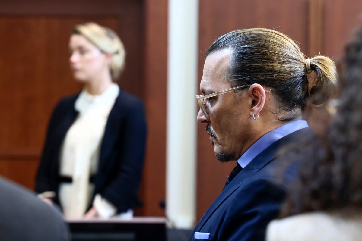 Amber Heard avukatı, Johnny Depp lehine karar vermenin jüri üyelerini onun istismarına 'suç ortağı' yapacağını söyledi