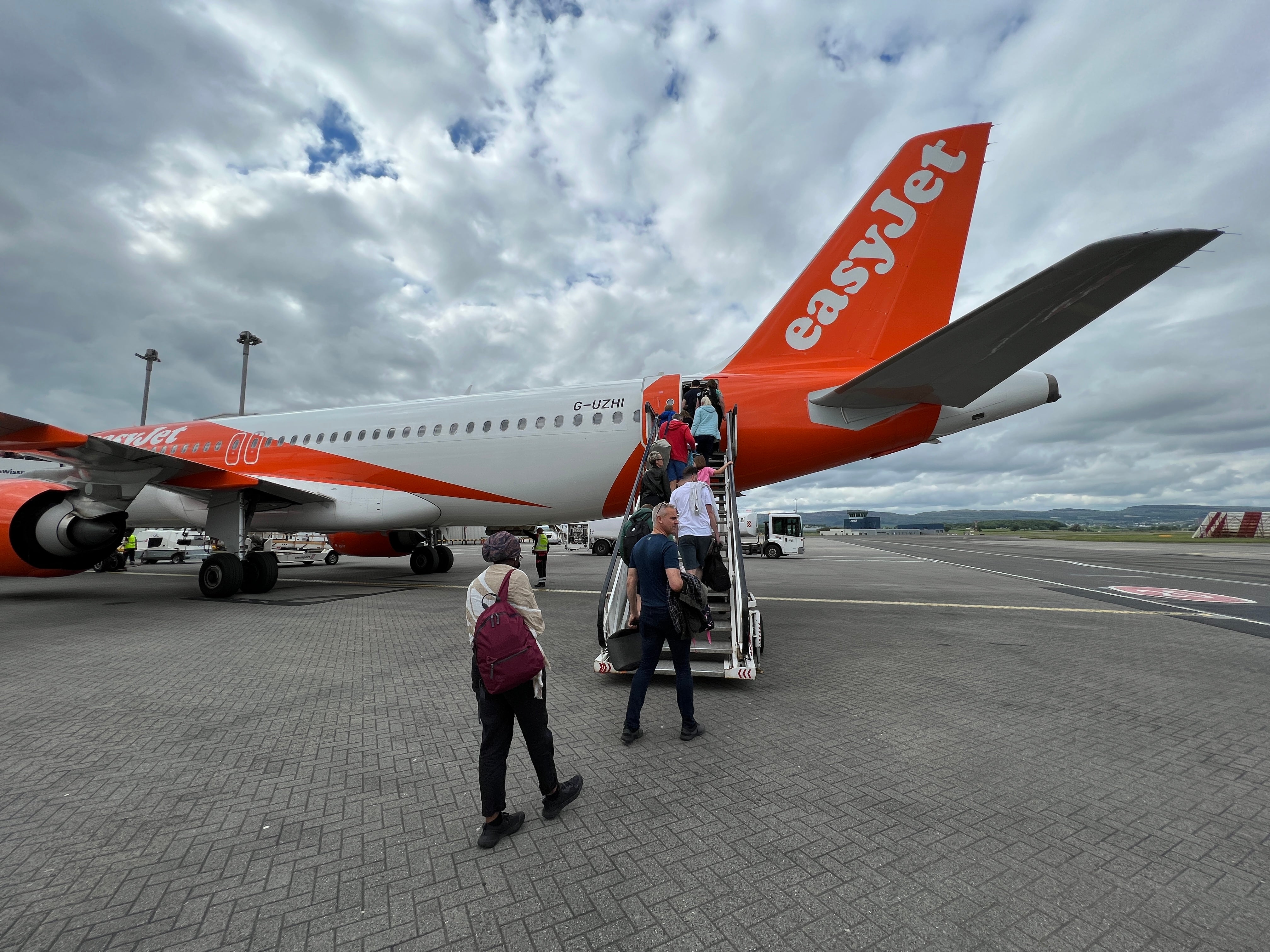 Going places? The mildly delayed easyJet plane from Glasgow to Stansted