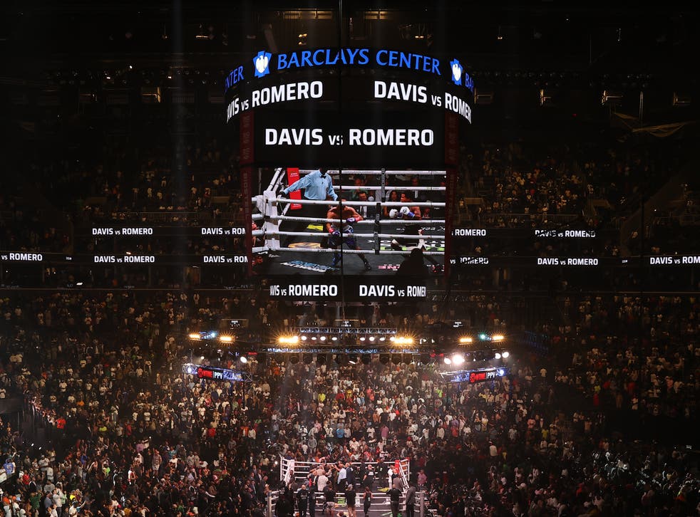 <p>Davis vs Romero fight in NYC</p>