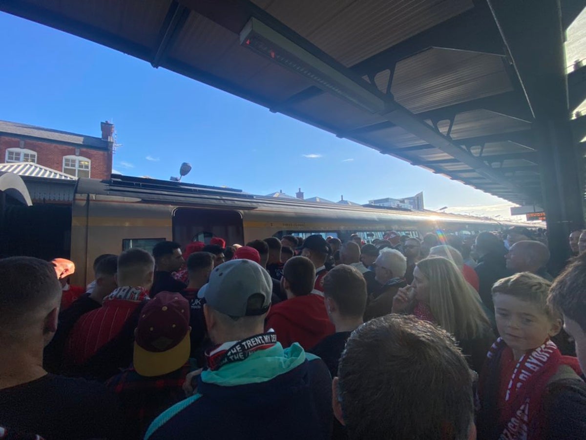 Football fans left queuing at Nottingham railway station ahead of play-off final