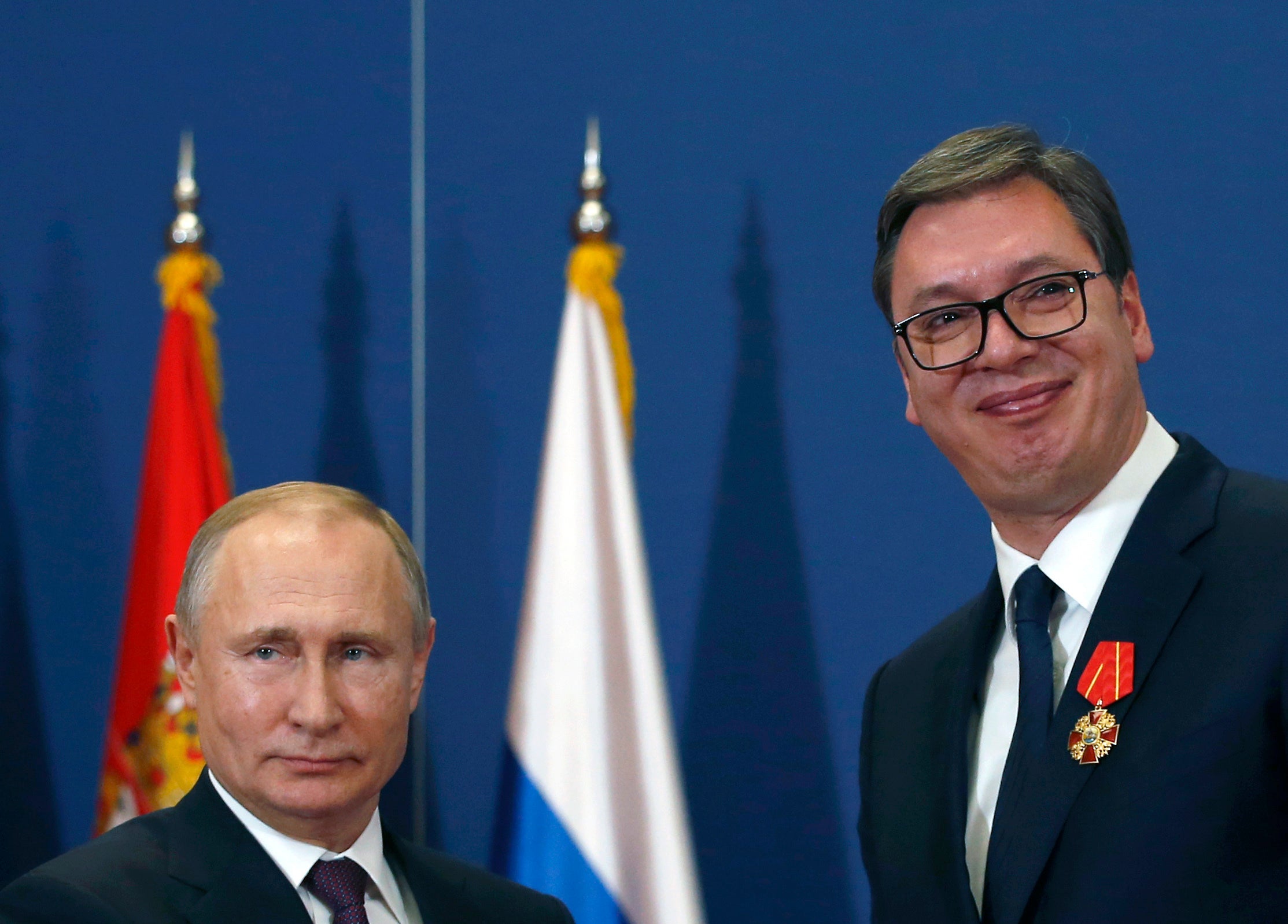 Serbia Ignores EU Sanctions, Secures Gas Deal With Putin | The Independent