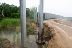 Greece planning major wall extension on border with Turkey