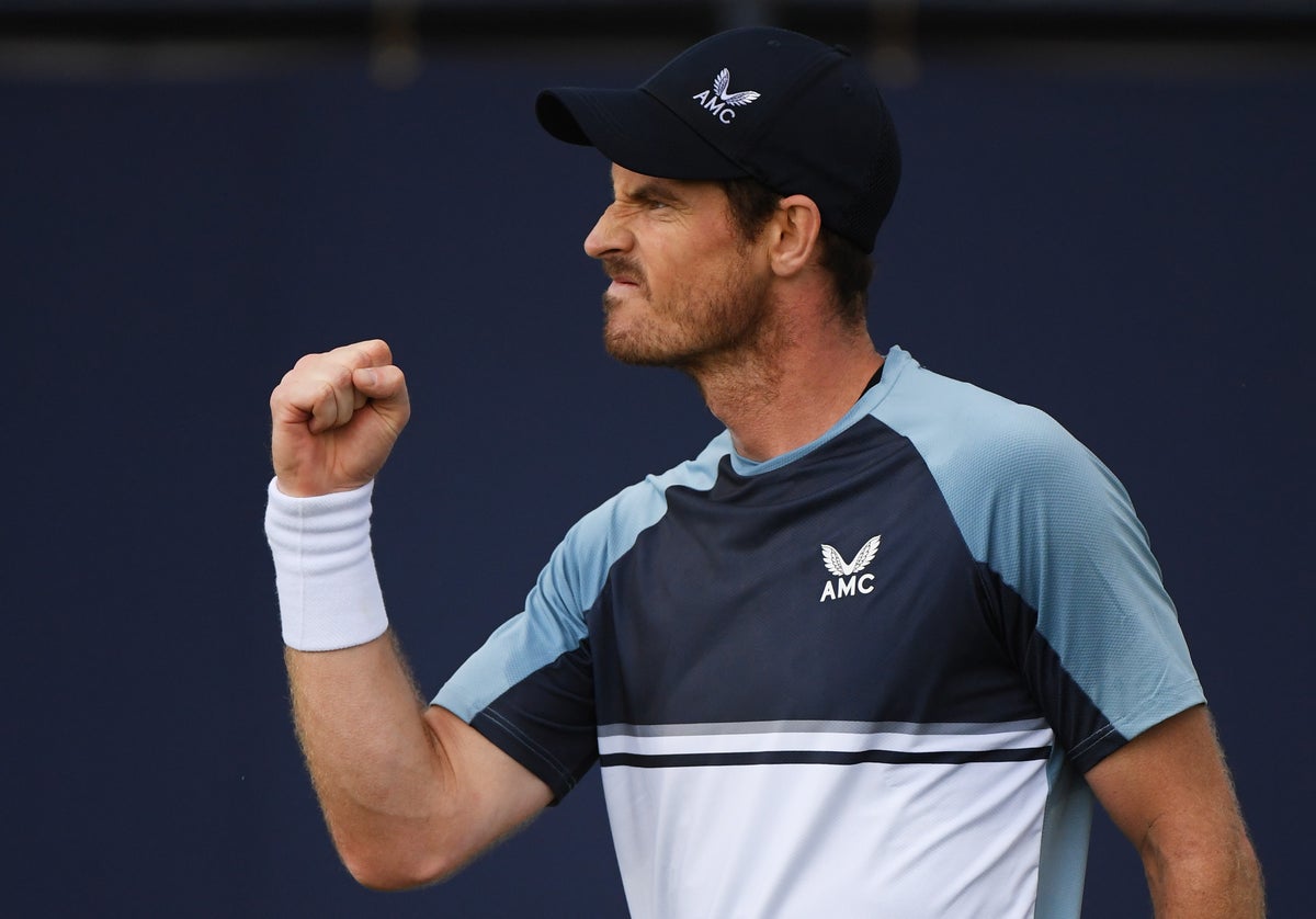 Andy Murray races to victory in first match of grass-court season