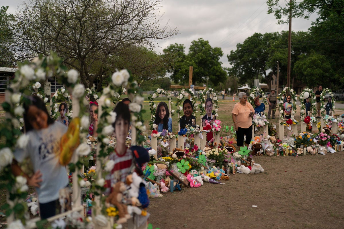 Hundreds pay respects in Uvalde at school, funeral home as first victim visitation is held